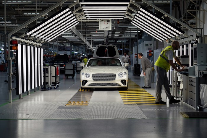 Vezettük a világ leggyorsabb szabadidő-autóját – Bentley Bentayga Speed 206 Vezettük a világ leggyorsabb szabadidő-autóját – Bentley Bentayga Speed 206