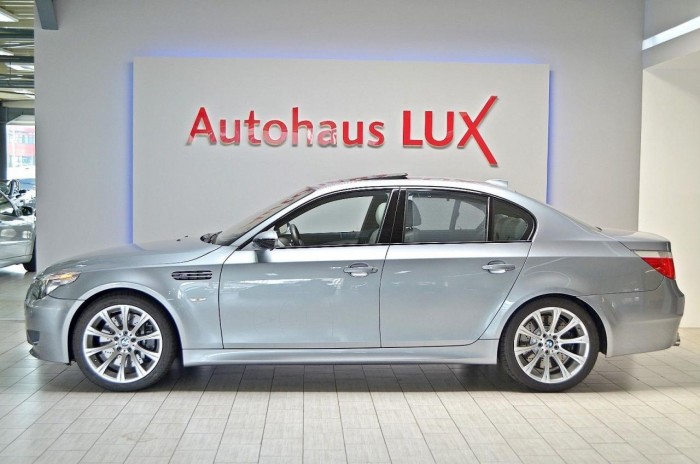 Megkérik az árát ennek a makulátlan BMW M5-ösnek, de van hozzá sztori is 1