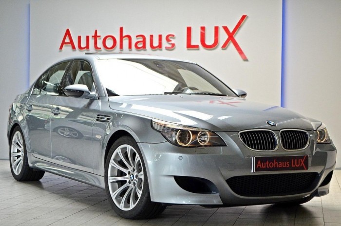 Megkérik az árát ennek a makulátlan BMW M5-ösnek, de van hozzá sztori is