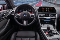 Több száz új fotón a BMW M8 Competition 506