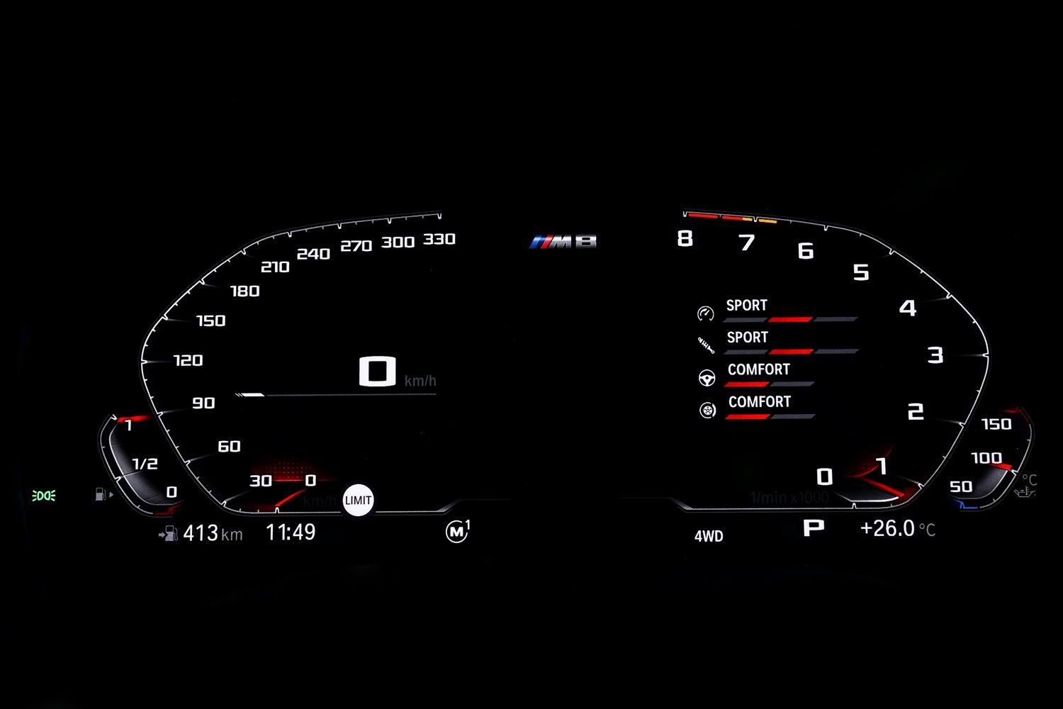 Több száz új fotón a BMW M8 Competition 608