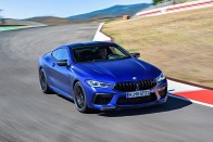 Több száz új fotón a BMW M8 Competition 201