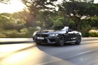 Több száz új fotón a BMW M8 Competition 477