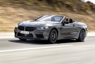 Több száz új fotón a BMW M8 Competition 460