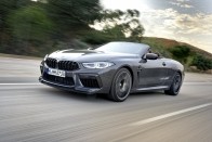 Több száz új fotón a BMW M8 Competition 456