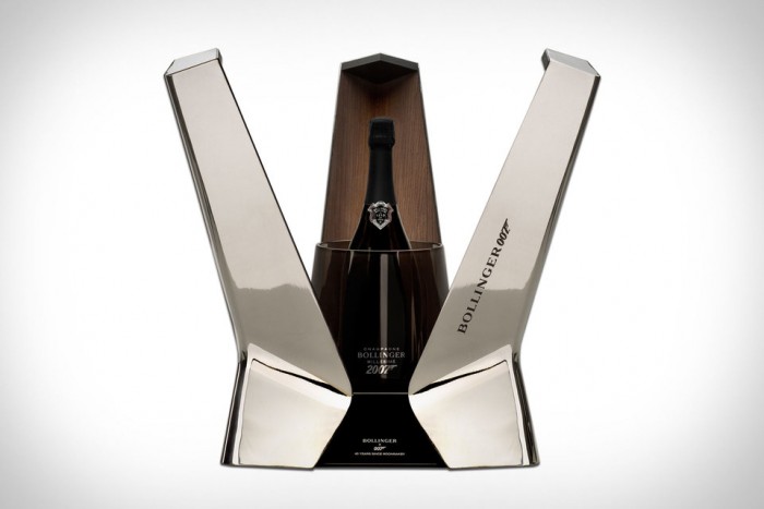 Kóstold meg a pezsgőt, amit James Bond is iszik!