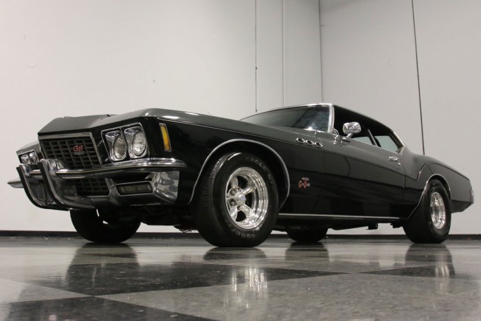 Gyenge a forint? Ugyan, exkluzív használt autók ömlenek az országba 3