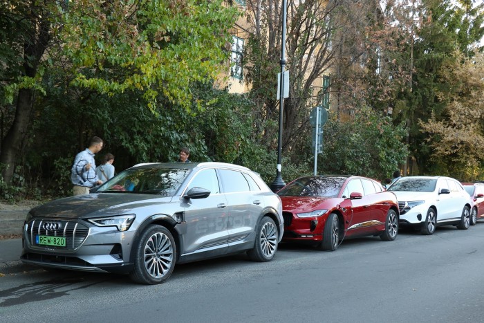 Audi, Jaguar, Mercedes: kié a legjobb villanyautó? 13 Audi, Jaguar, Mercedes: kié a legjobb villanyautó? 13
