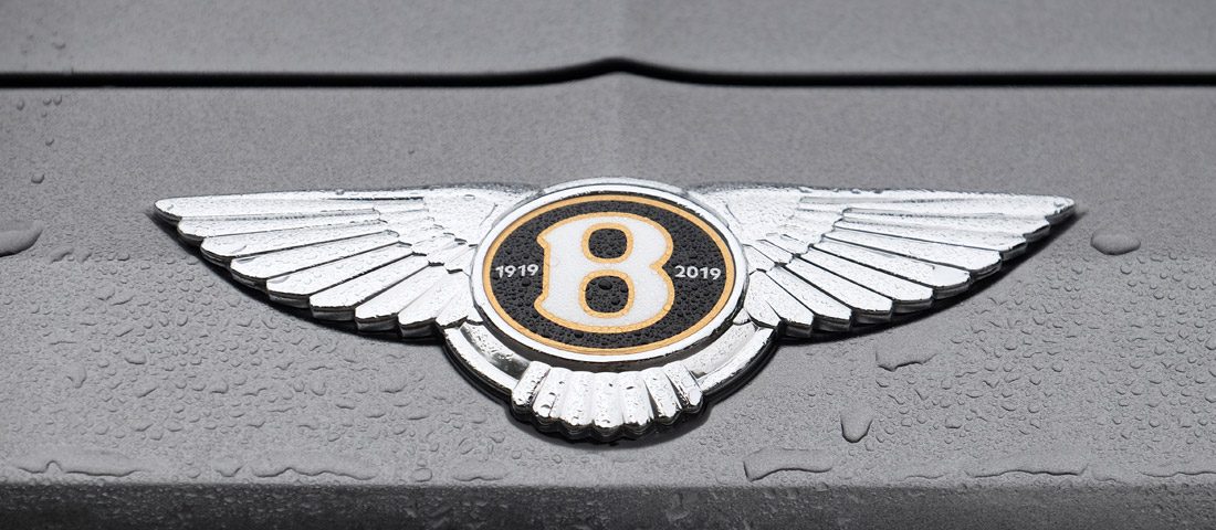 Vezettük a világ leggyorsabb szabadidő-autóját – Bentley Bentayga Speed