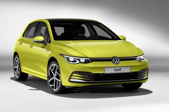 Megérkezett a 8-as Golf, mi pedig megnéztük, beleültünk