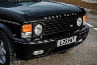 Mike Tyson is utazott a szultán hatméteres Range Roverében 19