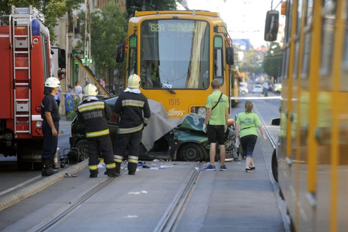 „Jelentősen romlott a közlekedési morál” 2 „Jelentősen romlott a közlekedési morál” 2