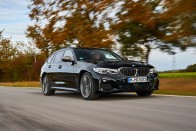 Az M340i Touring a BMW családi sportkombija 21