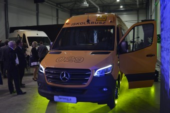 Itt az új magyar iskolabusz