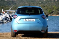 Szebb, erősebb és messzebb is megy Európa kedvenc villanyautója – Renault Zoé teszt 2019 46