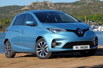Szebb, erősebb és messzebb is megy Európa kedvenc villanyautója - Renault Zoé teszt 2019