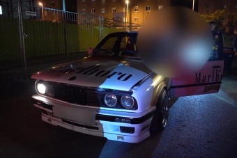 Egy magyar videós bemutatja, hogyan razziáznak a rendőrök péntek esténként