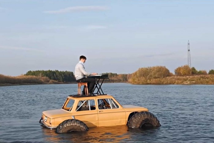 Az orosz gymkhana videóra nem lehet eléggé felkészülni