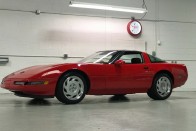 30 évig várt az első tulajdonosra ez a piros Corvette 15