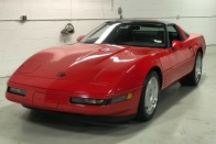 30 évig várt az első tulajdonosra ez a piros Corvette 16