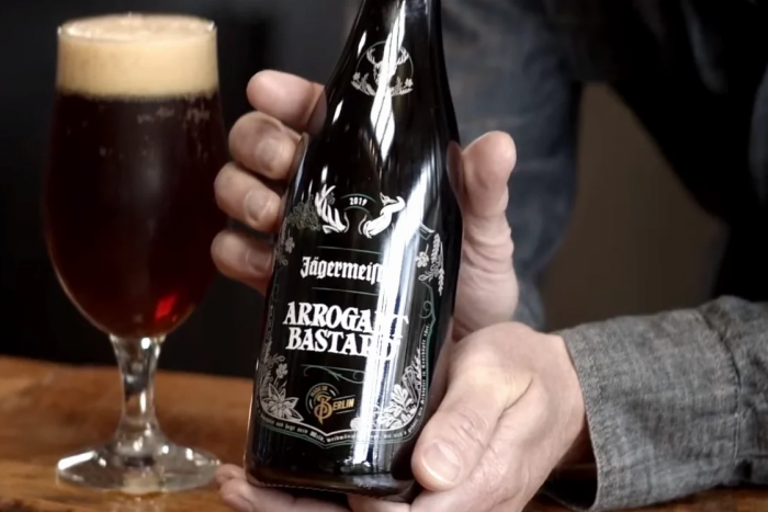 Ez történik, ha profik keverik össze a Jägert a sörrel