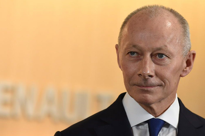 Azonnali hatállyal kirúgták a Renault főnökét
