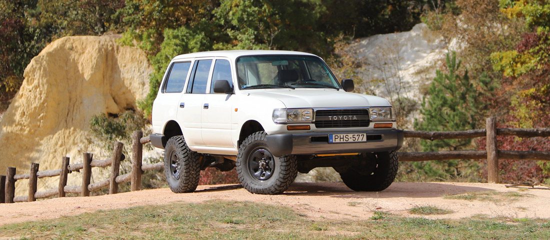 23 évesen is újnak számít ez a Land Cruiser