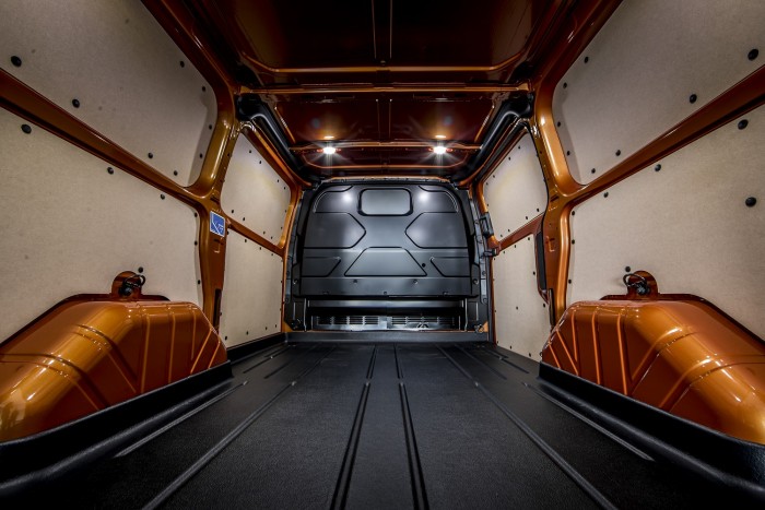 Elektromotort kapott a kisebbik Transit 3 Elektromotort kapott a kisebbik Transit 3