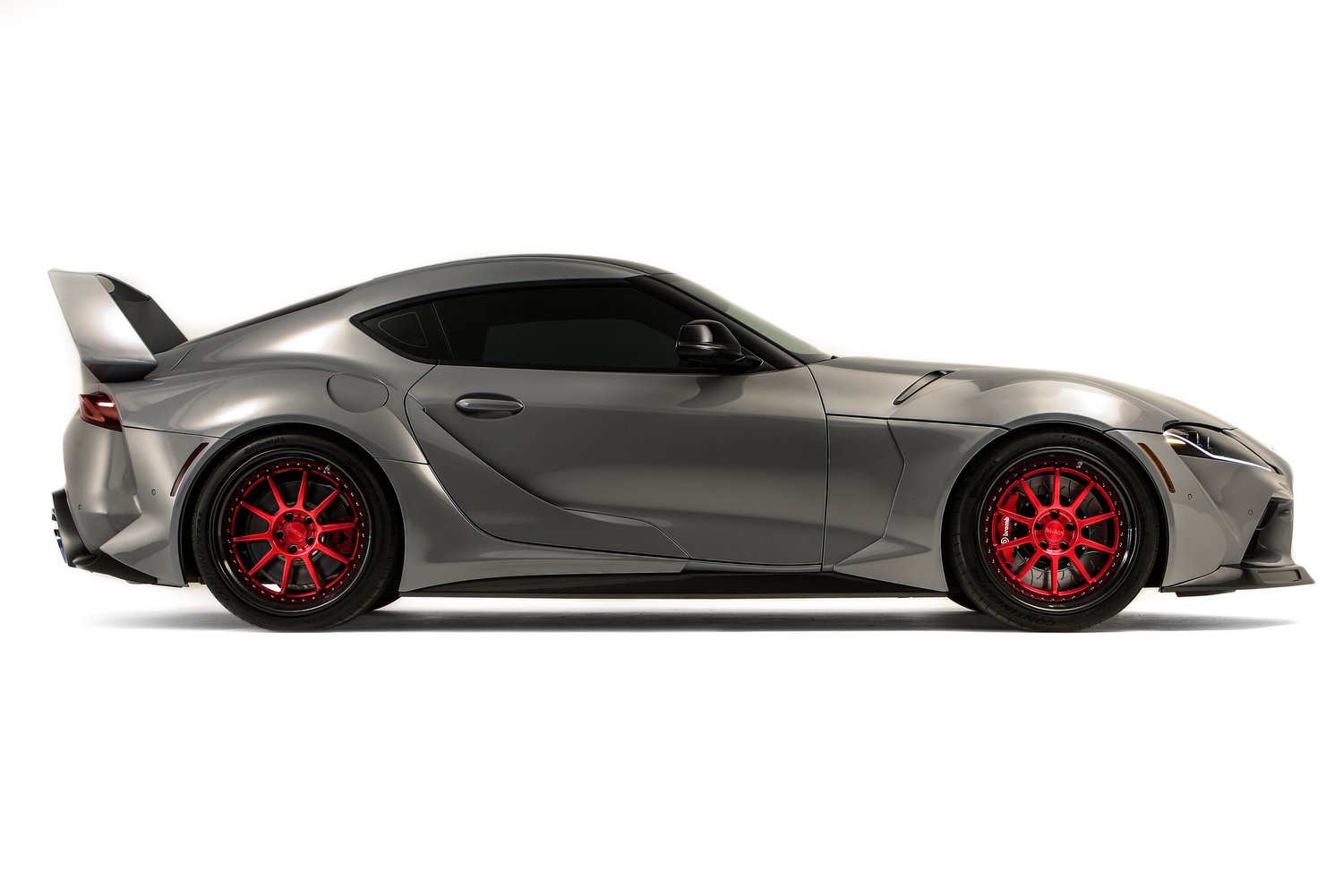 750 lóerős Toyota Supra gyári jóváhagyással 30