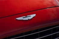 Megérkezett az Aston Martin szabadidőjárműve 78