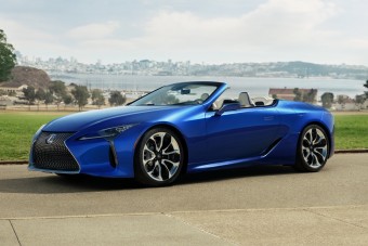 Nem lesz hibrid kabriója a Lexusnak?