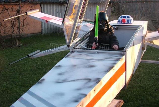 Itthon árulnak egy keveset futott, köhögő X-szárnyút 1 | Vezess Itthon árulnak egy keveset futott, köhögő X-szárnyút 1