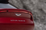 Megérkezett az Aston Martin szabadidőjárműve 57