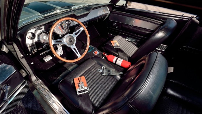 Most te lehetsz Nicolas Cage a Tolvajtempó Mustangjában 7 | Vezess Most te lehetsz Nicolas Cage a Tolvajtempó Mustangjában 7