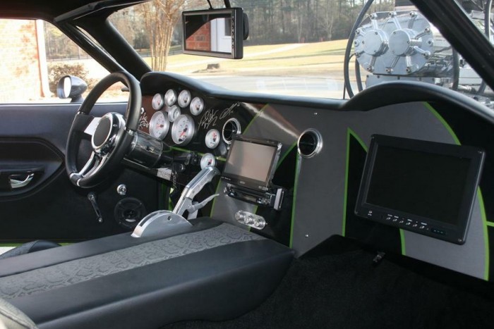 Eladó a Halálos iramban brutális izomautója 5 | Vezess Eladó a Halálos iramban brutális izomautója 5