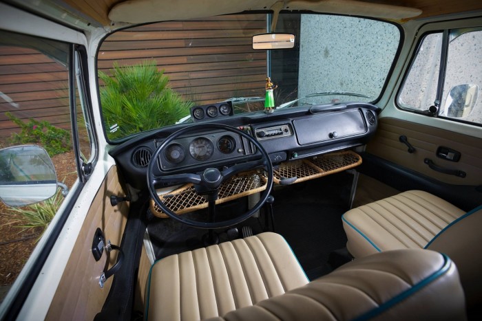 Fürgébb és csöndesebb lett az 50 éves Transporter 7 | Vezess Fürgébb és csöndesebb lett az 50 éves Transporter 7