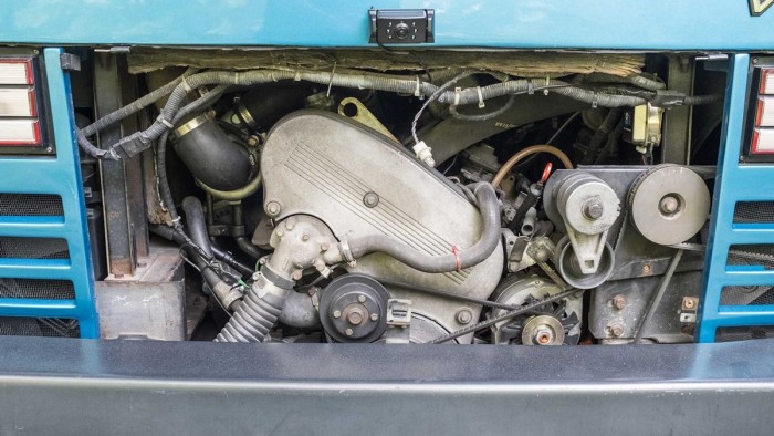 BMW motor hajtja ezt a futurisztikus lakóautót 7