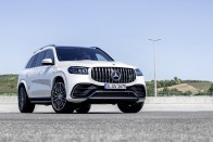 612 lóerős GLS, a Mercedes legnagyobb csillagrombolója 15