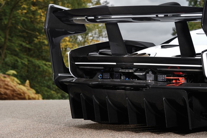 Ezt a Sennát is csak versenypályán látni 6