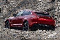 Megérkezett az Aston Martin szabadidőjárműve 59