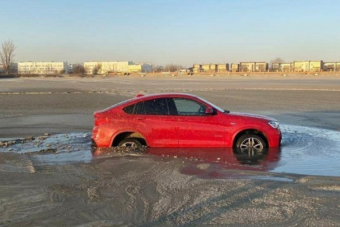 Megkergült autósok szakadtak a fagyott iszapba