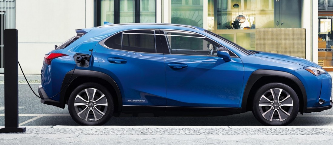 Nem okoz meglepetést a Lexus első villanyautója
