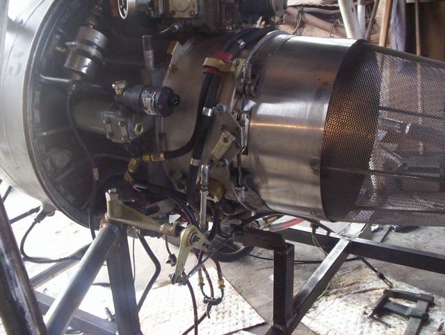 Pokoli szörnyeteget varázsoltak a kicsi Peugeot-ból 1