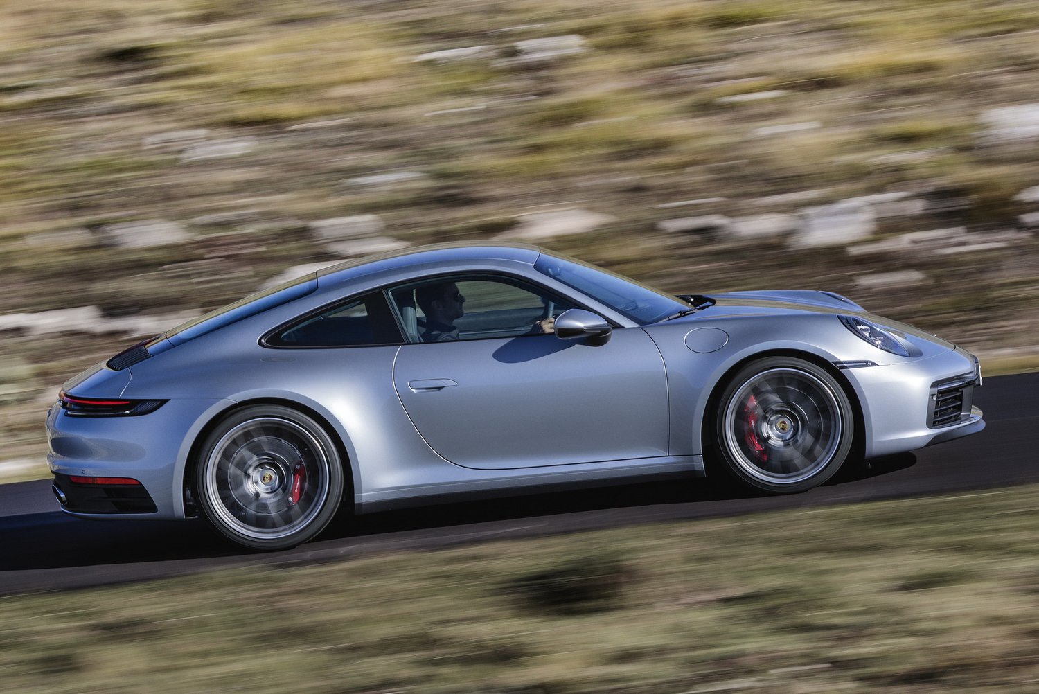 Kézi váltót kap a Porsche 911 5
