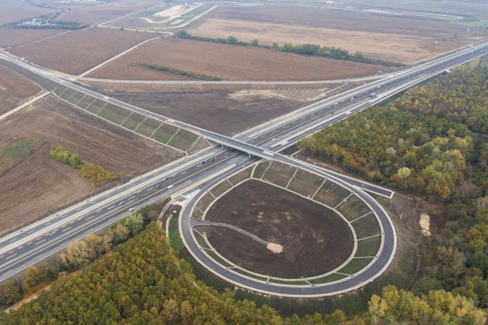 Átadták az M7-es új szakaszát, gyorsabb lesz az út a Balaton északi partjához