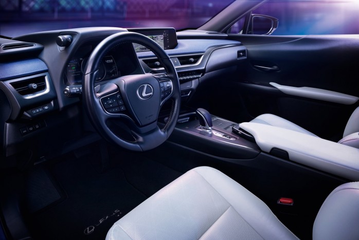 Nem okoz meglepetést a Lexus első villanyautója 7