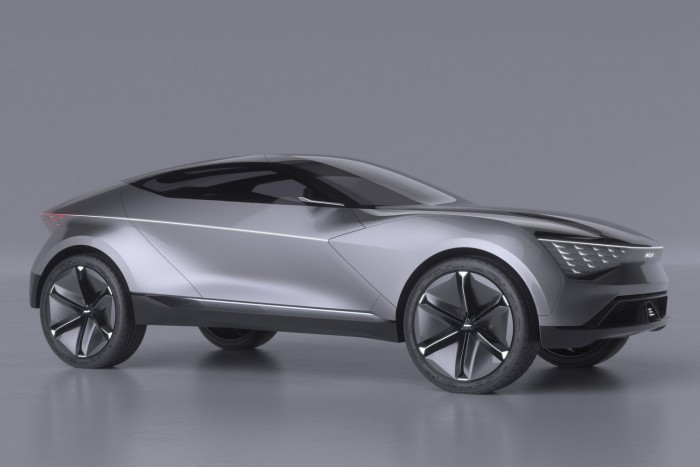 Ufót épített a Kia 6 | Vezess Ufót épített a Kia 6