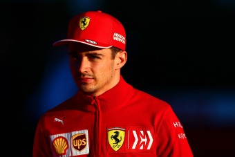Leclerc: Érdekes lesz Verstappen mellől rajtolni