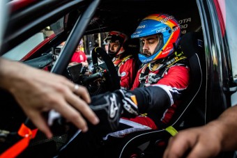 F1: Megvan Alonso első ralis dobogója