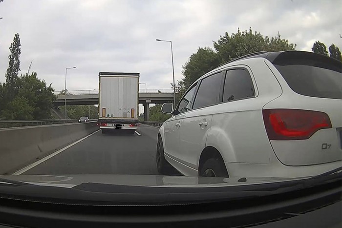 Megvolt az első találkozásom egy féktesztelős tahóval, nem volt kellemes